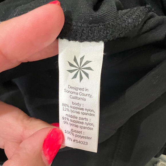 Athleta Excursion Tight Hybrid with Ribbing in Black, Size XS - Picture 8 of 9